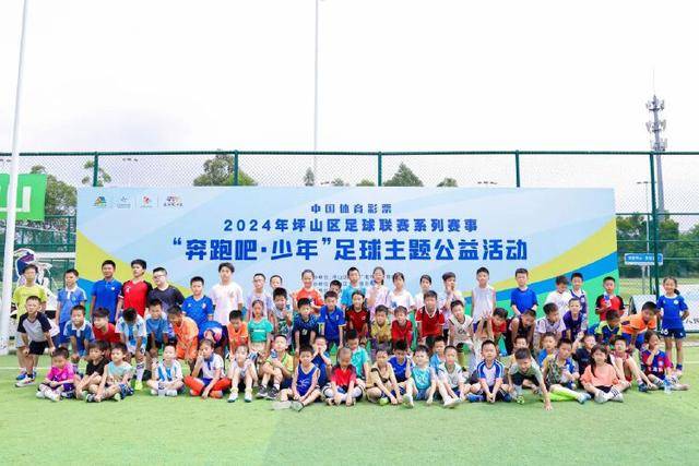 每体：霍安·加西亚半月板没受伤，巴萨不排除出战塞维利亚可能性